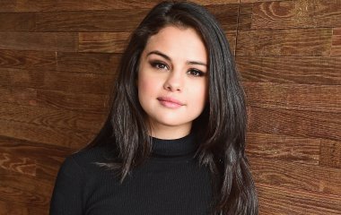 Селена Гомес сетует на дискриминацию кареглазых в Snapchat