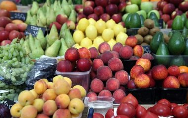 Дієтолог розповіла про наслідки надлишку фруктози у раціоні