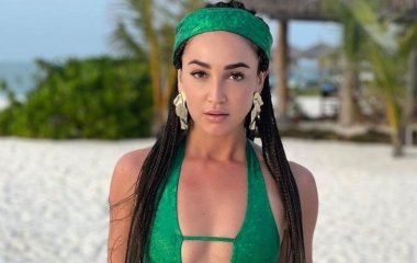 Странное поведение Бузовой в Волгограде объяснили жарой и болезнью