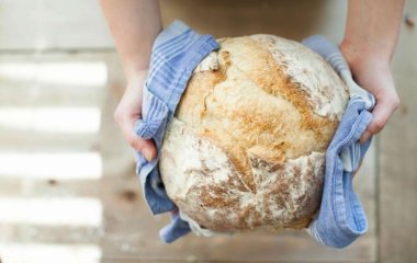 На случай чрезвычайных ситуаций: как испечь пышный хлеб без духовки