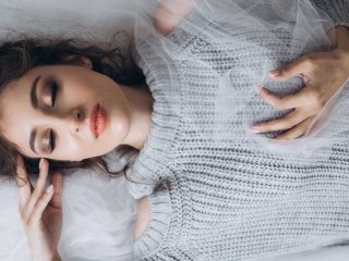 Чому із заплющеними очима можна бачити візерунки, кольори та фігури: пояснення науковців