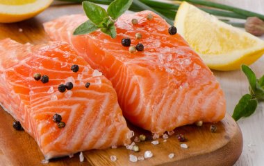 Фанати суші під загрозою: вірус із сирої риби пов’язали з ураженням очей