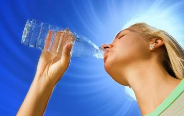 Як правильно вибрати питну воду. Поради дієтолога