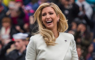 Иванка Трамп покорила красотой в женственном платье