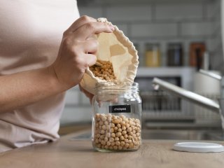 Диетологи назвали продукты для похудения, которые можно есть перед сном