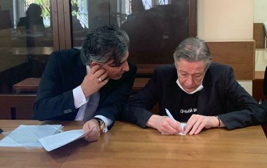 Михаилу Ефремову огласили приговор по делу о смертельном ДТП