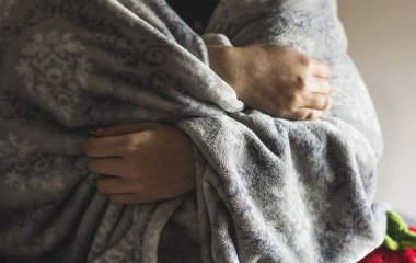 Чому постійно морозить і як від цього врятуватися