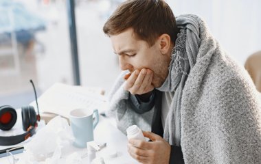Лікар попередив про ризик одночасного зараження вірусами та бактеріями