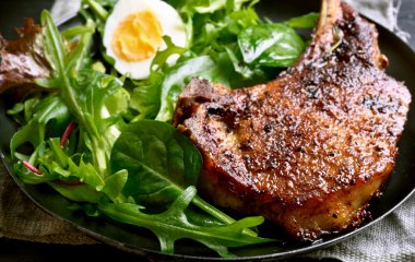 Рецепт классического стейка со свинины. Варианты приготовления маринада для мяса
