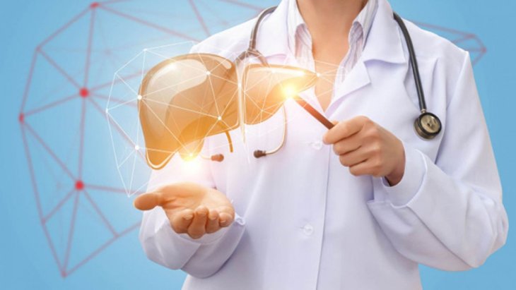 Названы симптомы заболевания печени, на которые редко кто обращает внимание