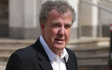 Джереми Кларксон обматерил неизвестного эко-защитника за задержку вылета