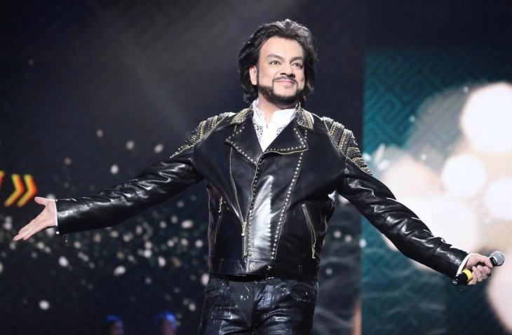 Филипп Киркоров привел детей на музыкальную премию