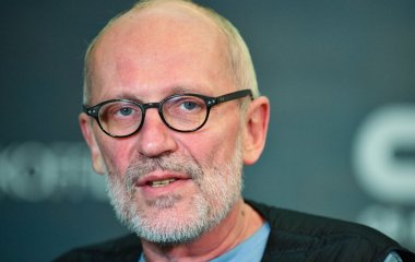 «Ты кто такая, тварь?!»: Александр Гордон набросился на мать, избивающую сына-инвалида