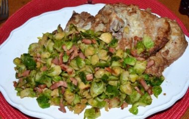 Капуста брюссельская с беконом: рецепт