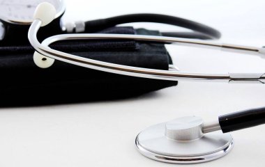 Косметолог пояснила, як вибрати правильну мочалку