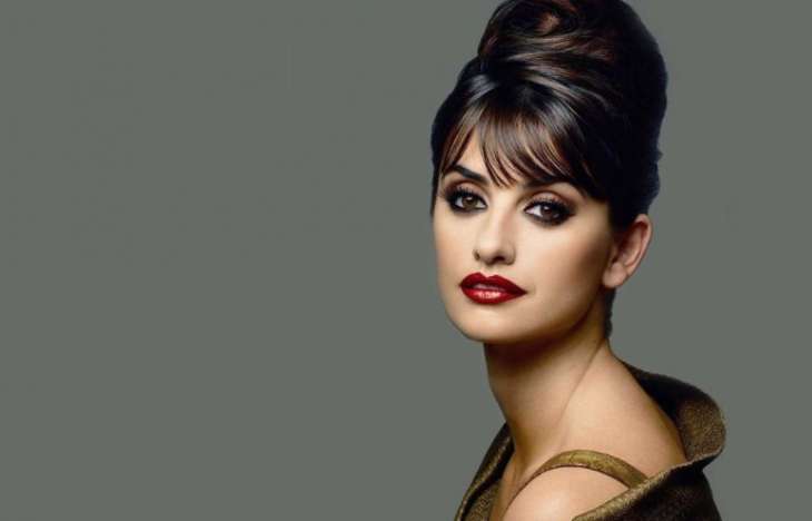 Пенелопа Крус поддержала благотворительный телемарафон