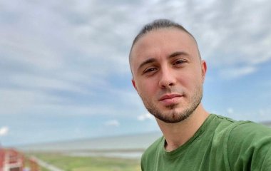 Тарас Тополя нажахав виглядом розтрощеного житла після російського удару півроку тому