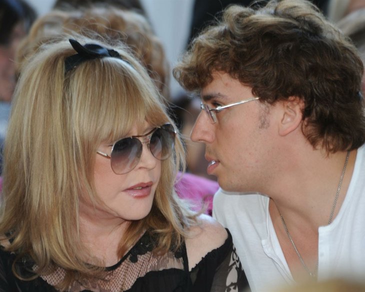 Дети Максима Галкина и Аллы Пугачевой показали, как «оторваться» от папарацци