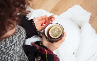Лор розповів, як правильно відновити голос, що сів.