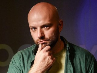 Слава Дьомін купив нове авто за понад 30 тис. доларів і шокував, як його старе пошкодила ракета