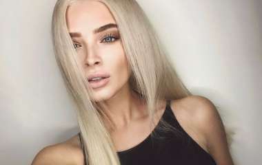 Алена Шишкова похвасталась фигурой
