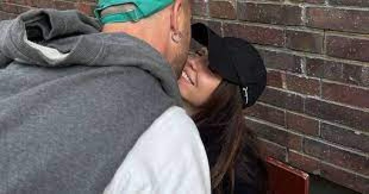 «Изменила одни кеды на другие…»: в Сеть слили новые свадебные фото Дорофеевой и Кацурина