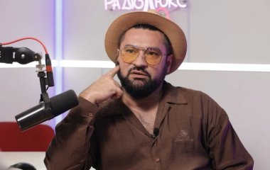У популярного ведучого під час атаки на Київщину вщент згоріло авто:
