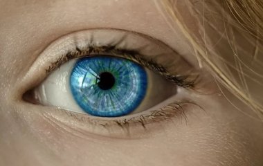 Як розпізнати рак ока