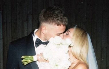 Даша Квіткова вийшла заміж за футболіста Бражка і показала фото з розкішного весілля просто неба