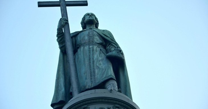 Коли святого Володимира 2025 року: дата за новим календарем, традиції, історія свята