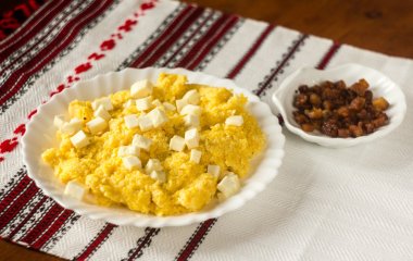 Вкусный и сытный завтрак: давний рецепт гуцульского бануша