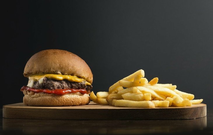 Лікарі назвали найшкідливіші продукти для серця
