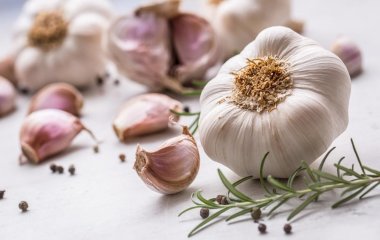 10 причин есть чеснок каждый день: польза и вред овоща