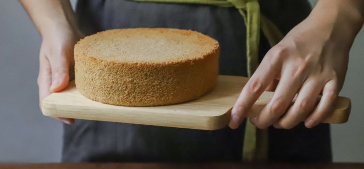 Рецепт идеального бисквита, который получится у всех и не осядет