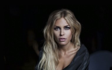 Рита Дакота поблагодарила свою команду