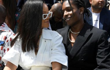 Папарацци застали Рианну с рэпером A$AP Rocky во время отдыха на Барбадосе