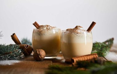 Эгг-ног: как приготовить домашний сливочный коктейль