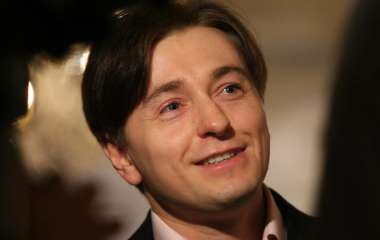 Сергей Безруков поздравил поклонников с началом года