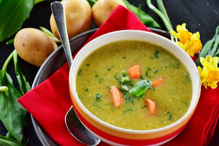 Эксперт рассказала, какие супы самые полезные для здоровья