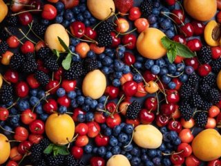 Дієтолог назвала одну з найкорисніших ягід для діабетиків