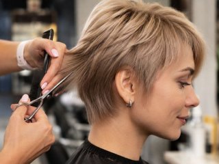 Ідеальна омолоджувальна стрижка на коротке волосся: не потребує укладання і пасує всім жінкам