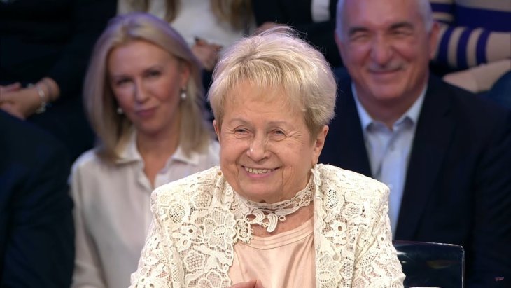 Жизнь под угрозой: 91-летняя Александра Пахмутова и ее 92-летний муж госпитализированы с коронавирусом