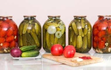 Чи можна додавати аспірин у консервацію: експерти дали остаточну відповідь