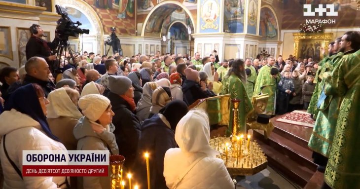 Священник Філюк поставив крапку в одвічній суперечці про жіночий дрес-код у церкві