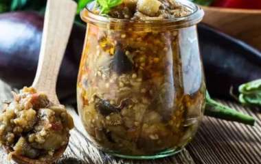 Баклажаны, как грибы, на зиму с чесноком: рецепт пикантной закуски