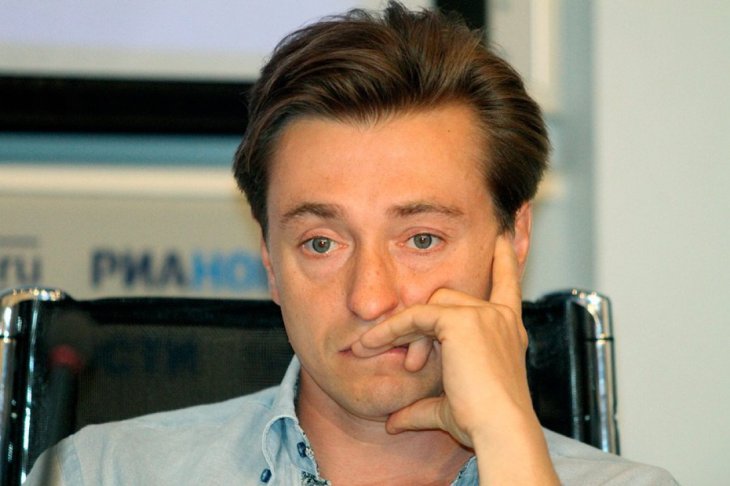 Сергей Безруков показал подросшего сына
