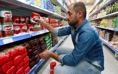 Лікар розкрив шкоду рибних та м'ясних консервів