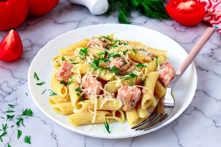 Быстрая паста с лососем и лимонно-сливочным соусом: рецепт вкусного ужина