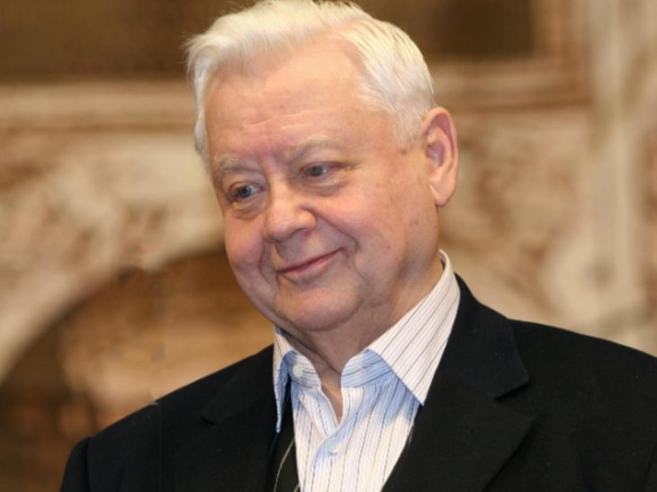 Вслед за Прокловой: сразу две актрисы рассказали о приставаниях Табакова