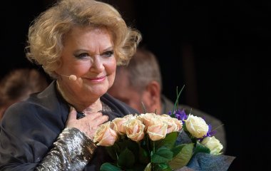 Валентина Талызина встала с инвалидной коляски ради песни
